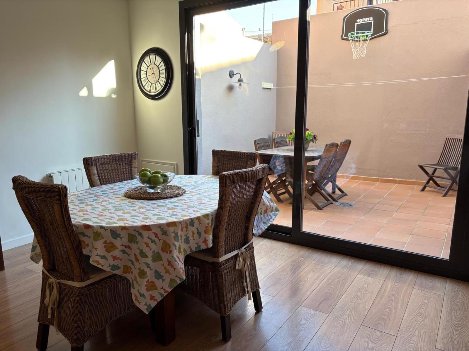 Casita De La Playa Con Parking Villa ปาลามอส ภายนอก รูปภาพ