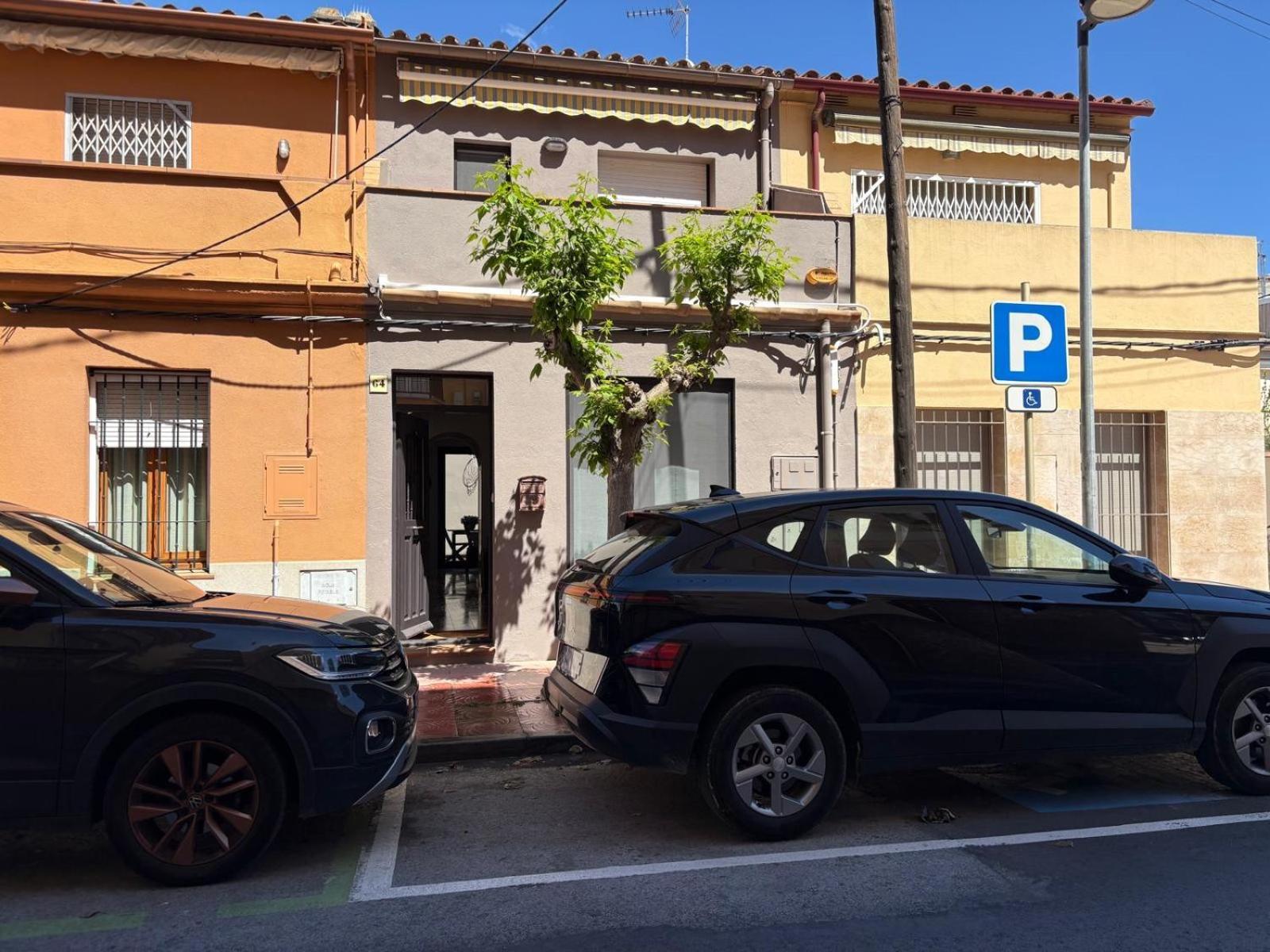 Casita De La Playa Con Parking Villa ปาลามอส ภายนอก รูปภาพ